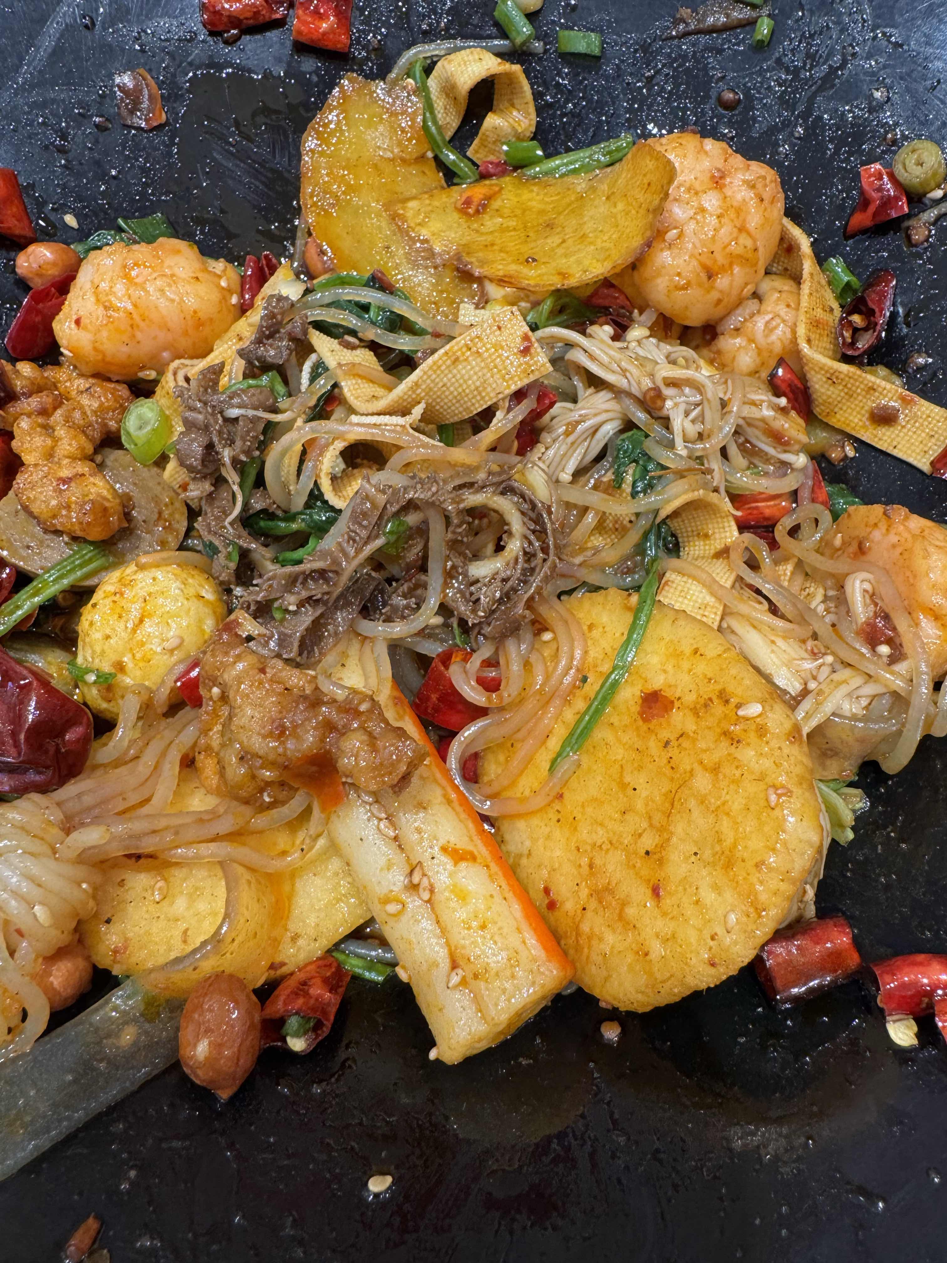 代发鸟教程：麻辣香锅消费体验，当“按重量计价”变成钱包的“温柔陷阱”