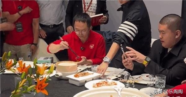 橘子礼品网：周鸿祎的降维打击，一场精心策划的营销大戏揭秘