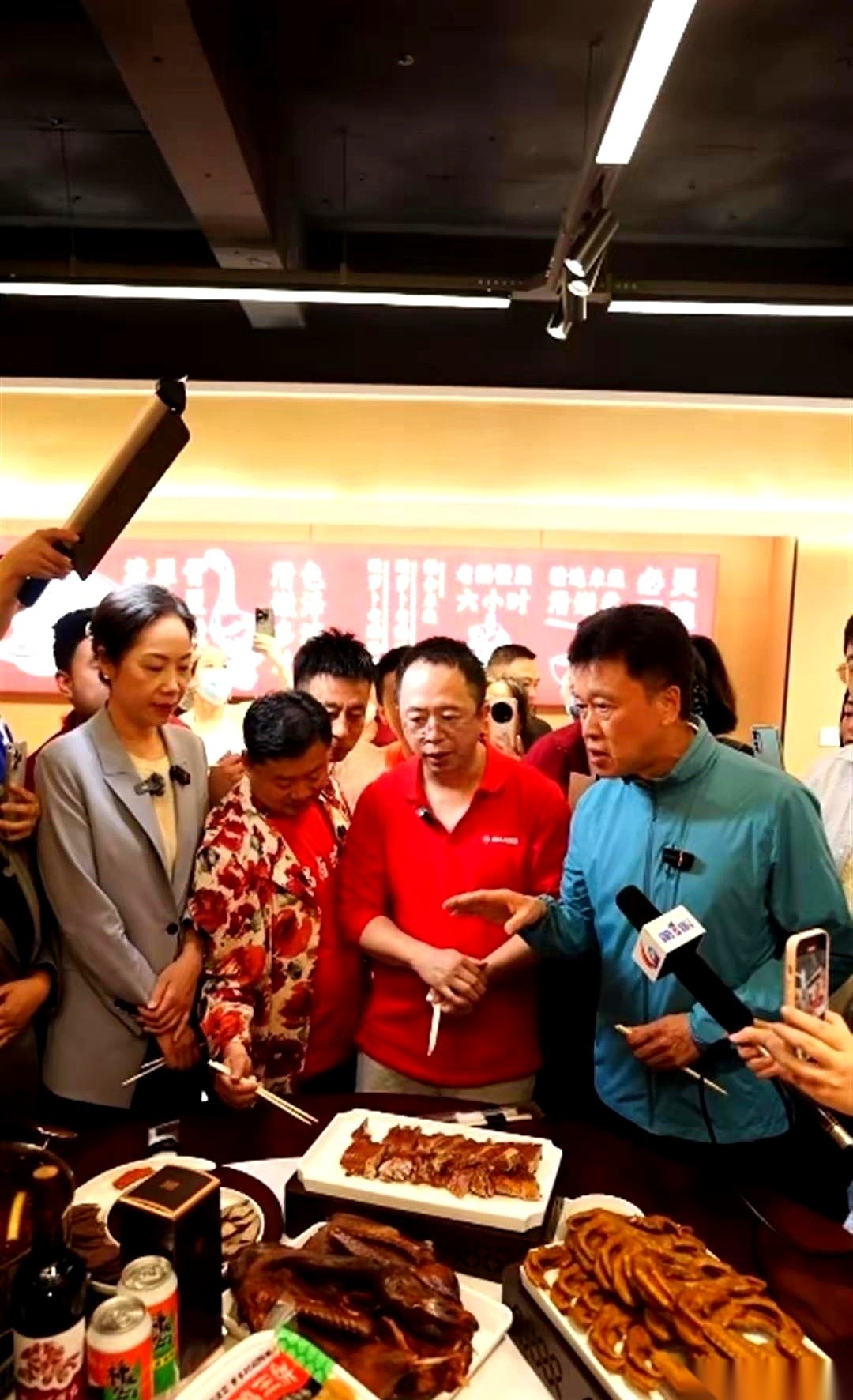 拾分秒微品：流量互换，周鸿祎与罗永浩背后的商业算计揭秘
