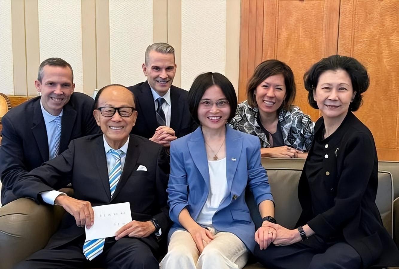 代发鸟安全吗：李嘉诚抛售湾区房产背后的财富流向与市场变局解析