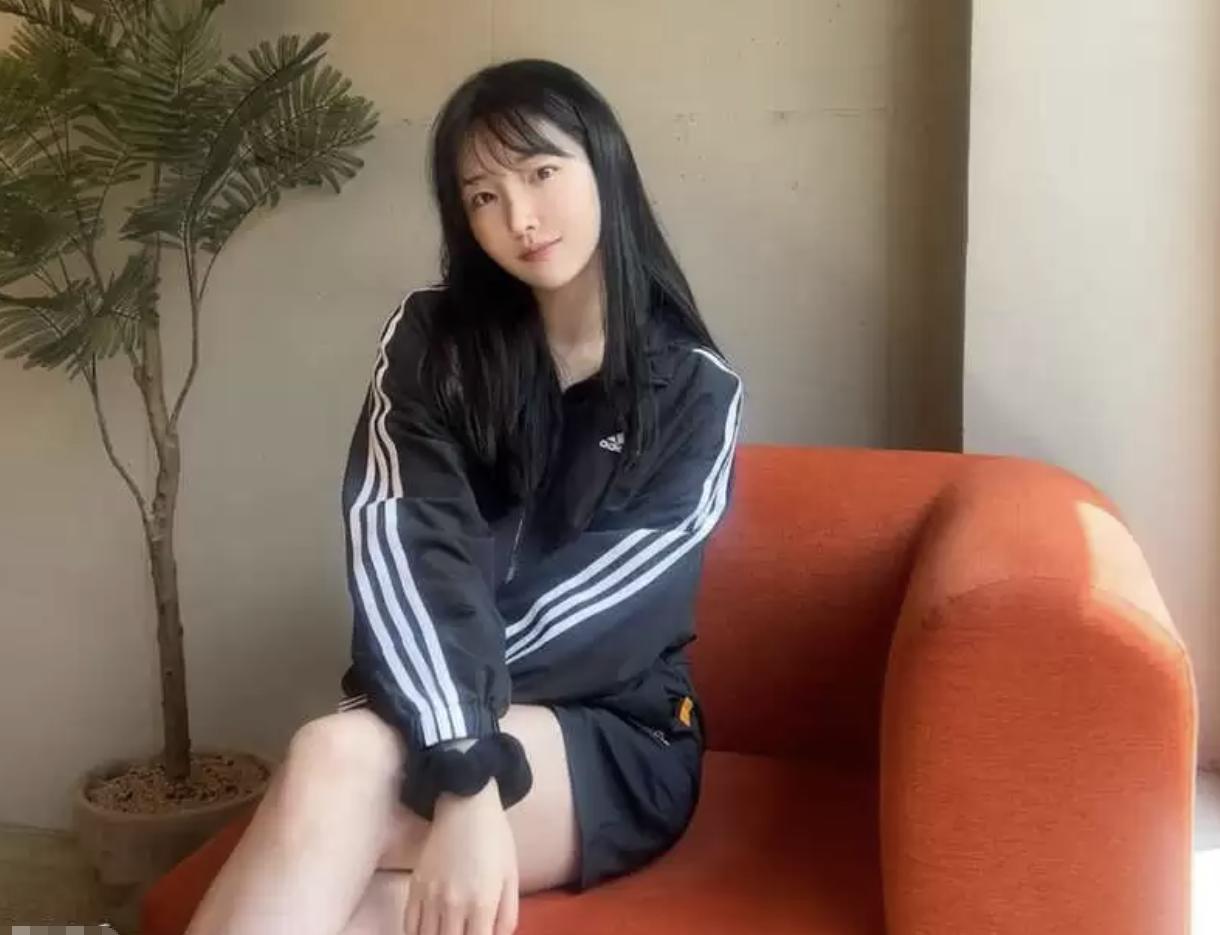 代发鸟入口：网红直播背后的悲剧，一场打赏引发的血案与幻想崩塌