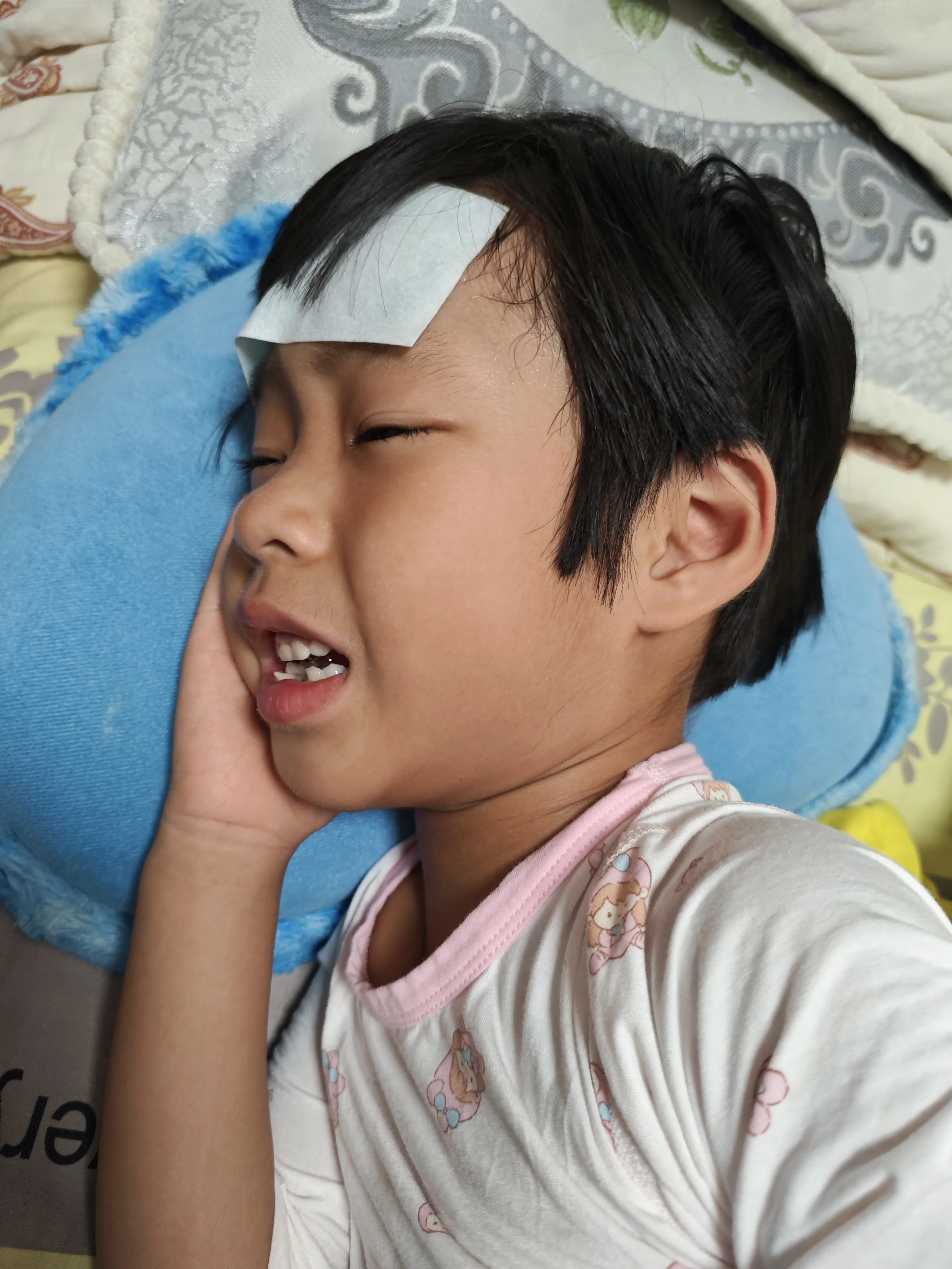 易评助手软件下载：甲流家庭抗击战，11天经验分享与重要提醒