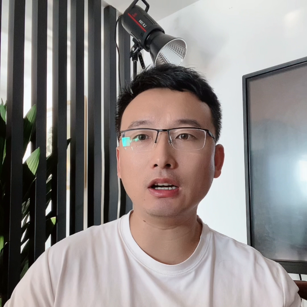 优选助手：选择Wordpress还是Shopify？分析用户量和生态系统的优势