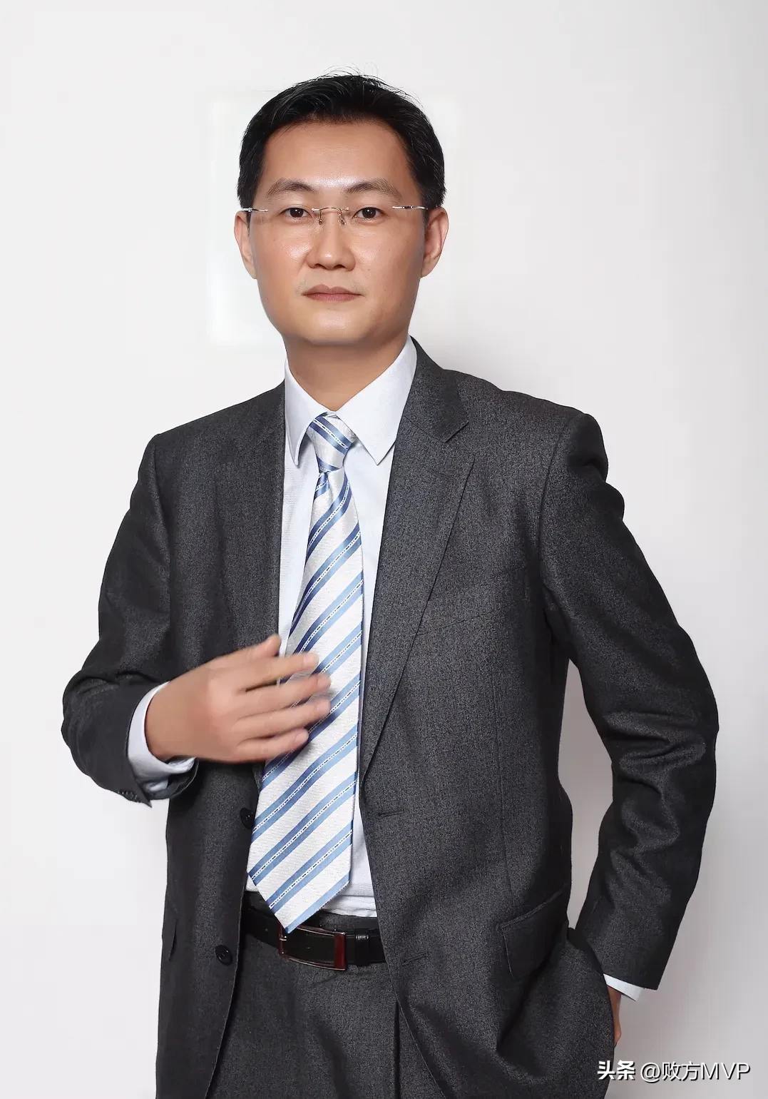 权重大师拼多多：马化腾，从平凡到中国首富的创业传奇与成功秘诀