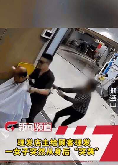 易出评官网入口：理发店惊险一幕，大妈频繁“扑”向理发师，网友呼吁严惩危险行为
