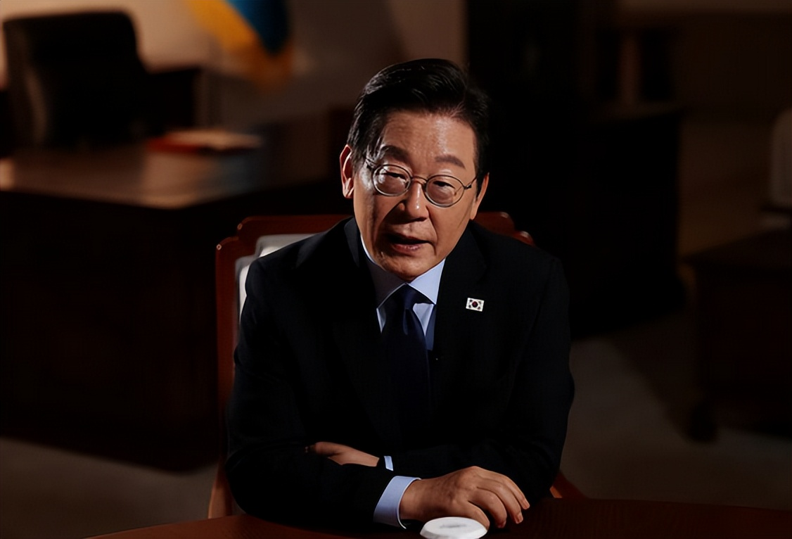 超评助手怎么用：韩国拒绝美国3500亿美元投资，李在明警告重蹈1997金融危机覆辙
