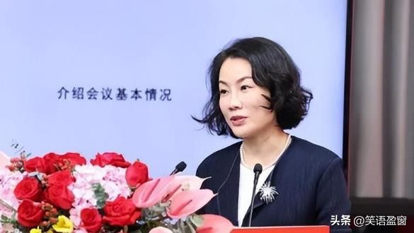 黎明助手：年薪849万的女秘书朱旭，50岁依然少女，未婚背后的成功秘诀