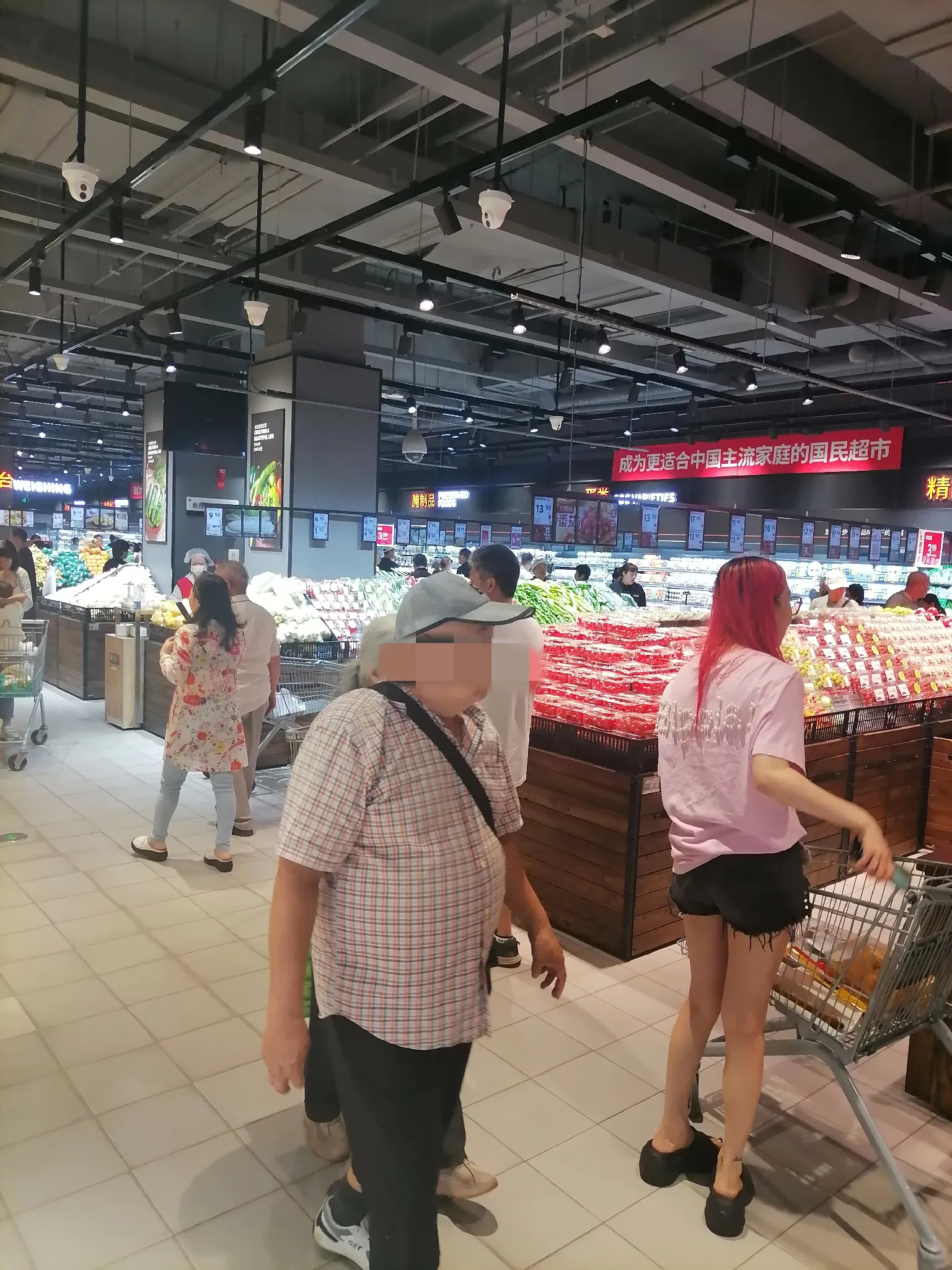快火助手靠谱吗：永辉超市学习胖东来，服务与体验有何变化？
