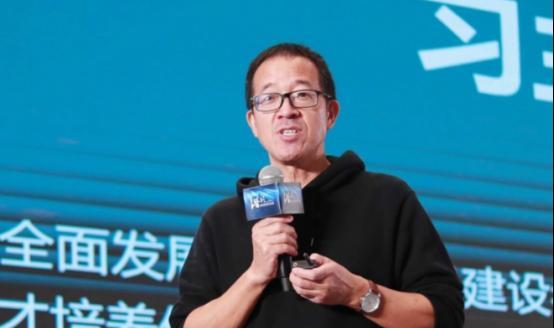 超单助手下载：俞敏洪，从租房难民到教育巨头的逆袭之路