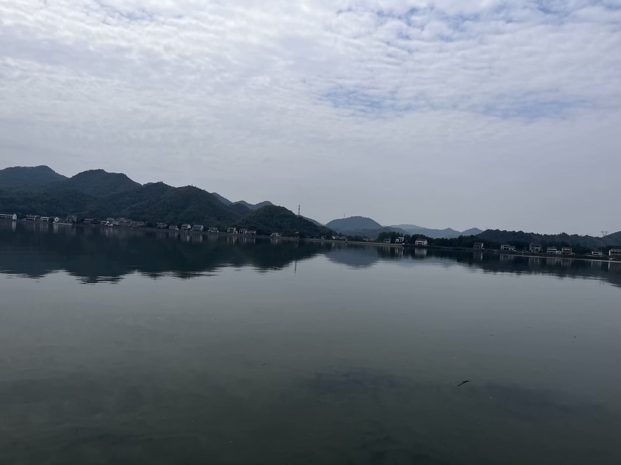 上评助手：如何避免兼职陷阱？揭秘年轻人的避坑指南与宝藏兼职机会