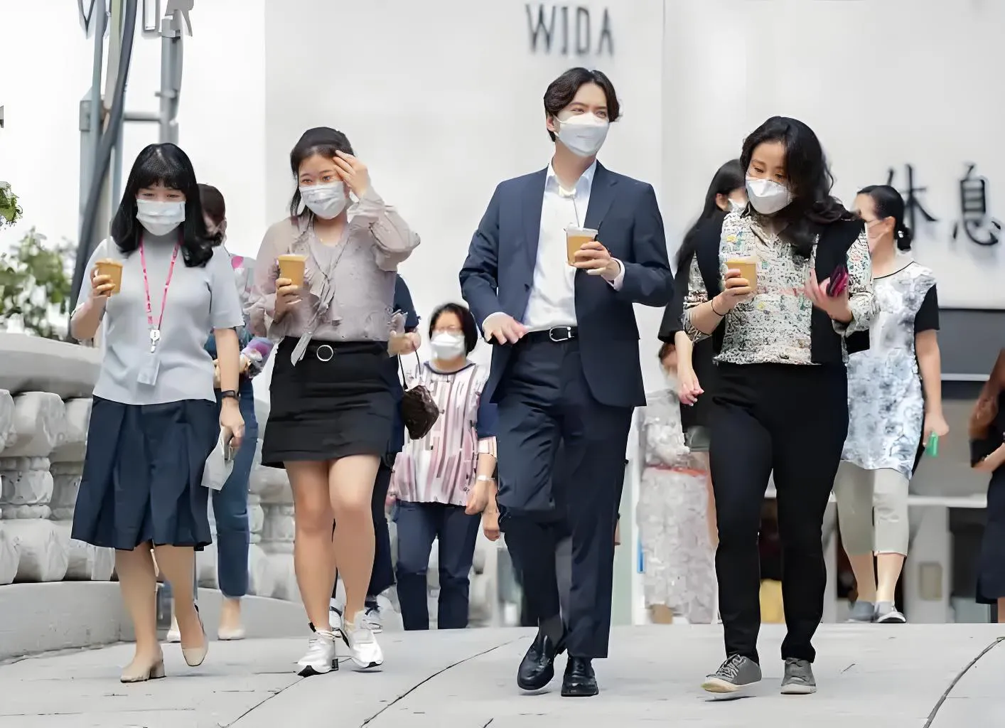 权重大师：韩国游客消费热潮的四大原因分析，文化、环境与社交影响