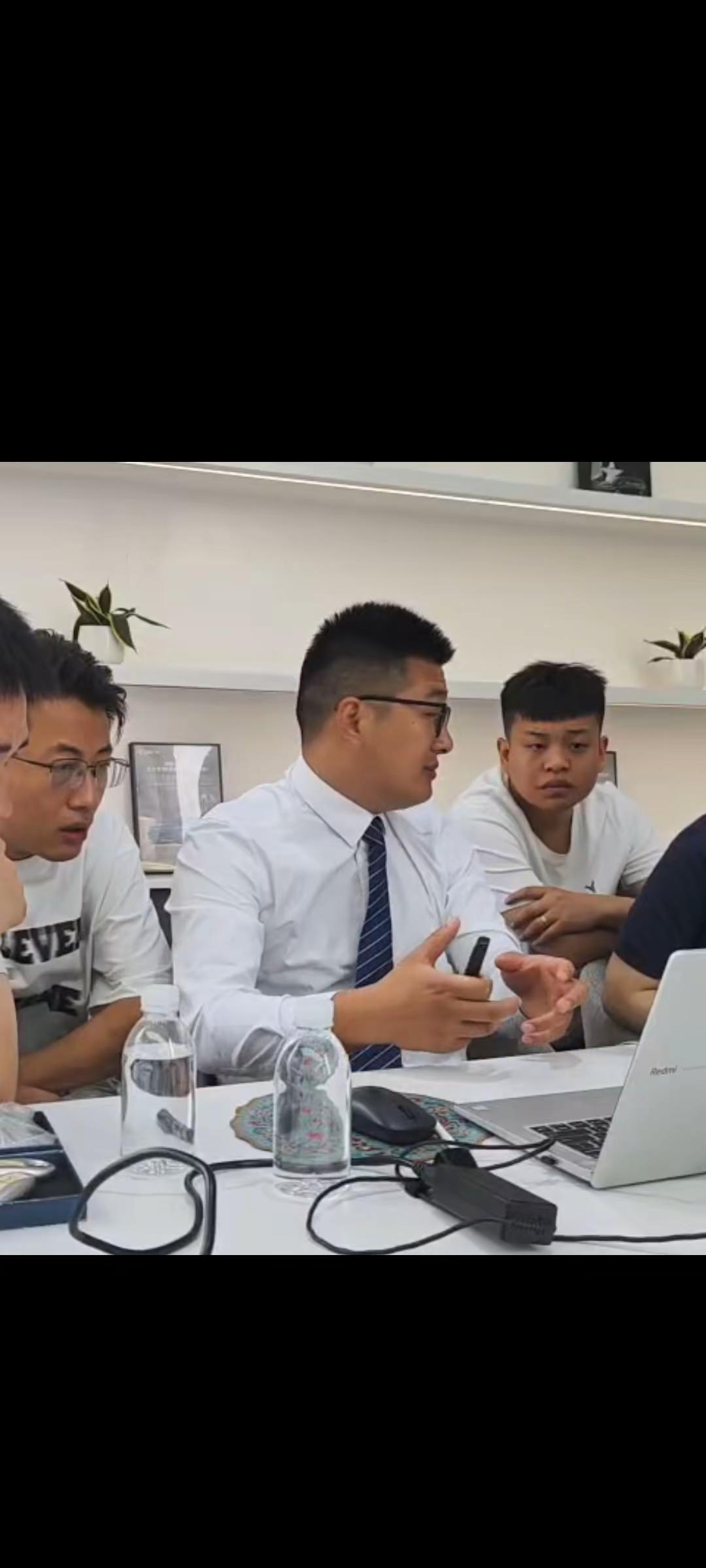 多成团助手：销售谈判成功的三大准备技巧，助你精准把握客户需求与应对策略