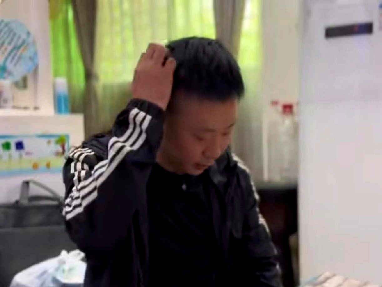 51助手下载：自媒体夫妻面临搬家危机，如何克服场地续租难题？