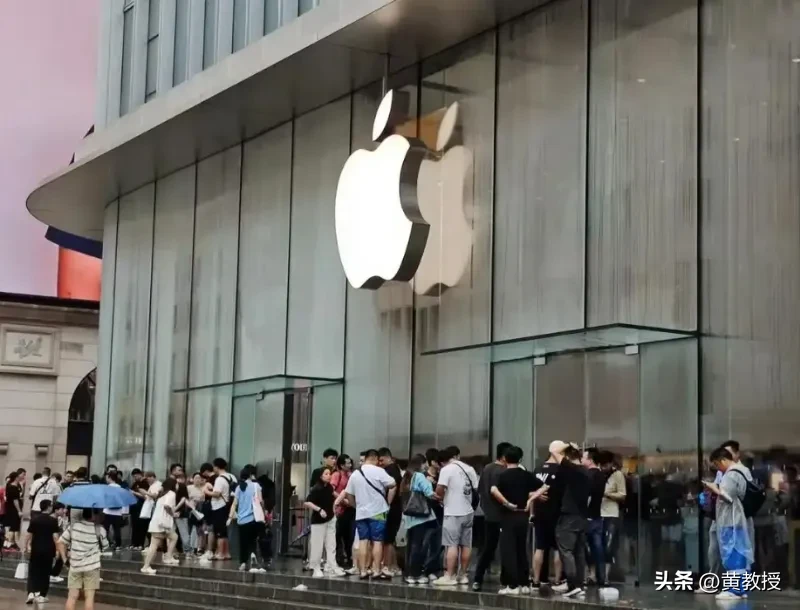 上评助手最新版本：手机电脑行业新变局，华为鸿蒙系统挑战Windows，苹果降价应对冲击