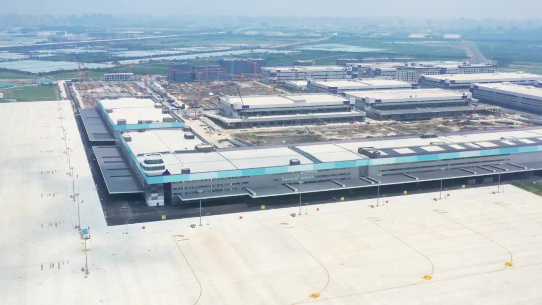 东风助手：圆通东方天地港航空货站区竣工 打造跨境电商与物流新引擎