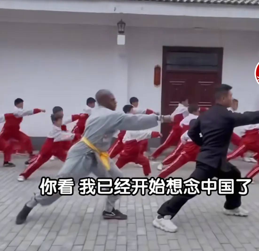 权重大师出评软件：甲亢哥直播重访中国，打破偏见传递真实文化体验