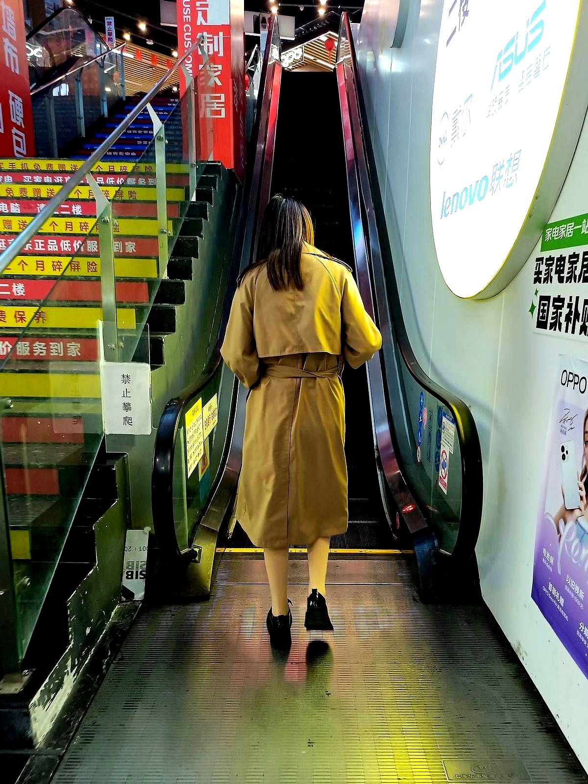 小评助手:城市消费套路曝光,动感影院背后的“钓鱼”游戏 小评助手:城市消费套路曝光,动感影院背后的“钓鱼”游戏