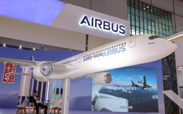 Y助手：空客紧急召回A320飞机影响马克龙访华，安全问题引发全球关注