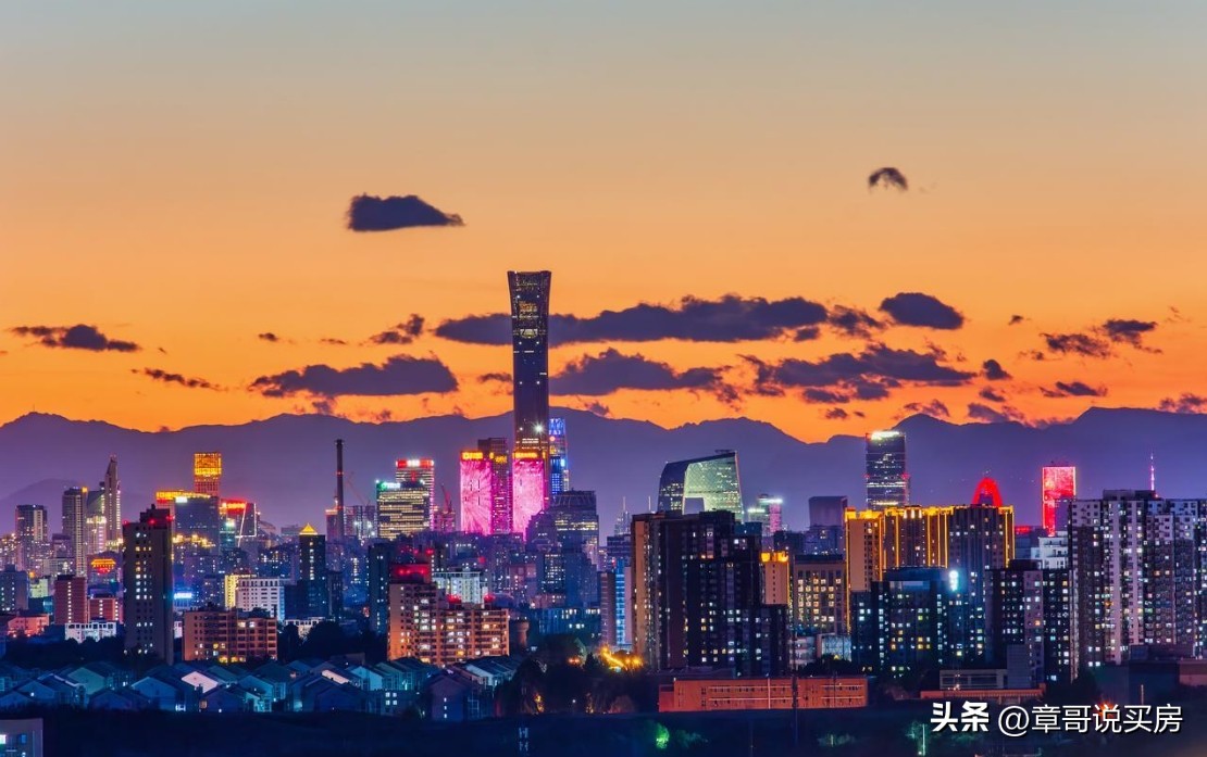 小M助手：单身带娃如何理性决策，是否购房安置父母的深度分析