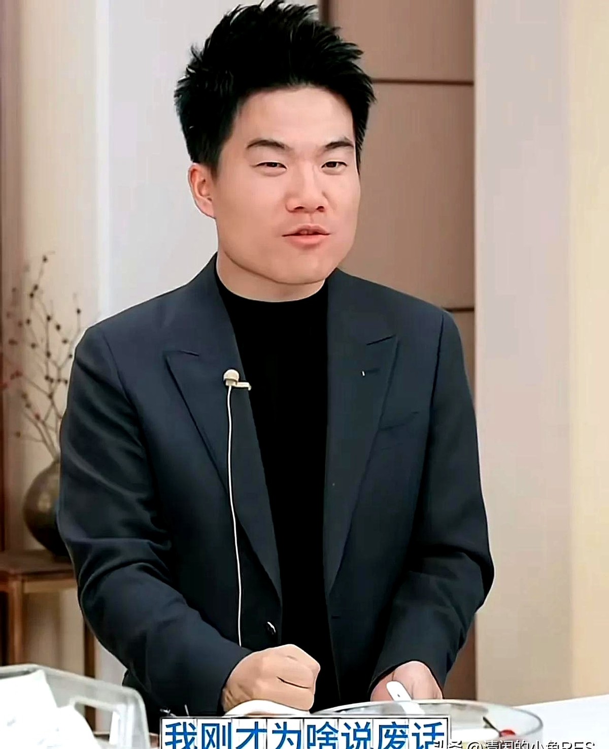 易拼团：直播间的‘废话’魅力，董宇辉如何通过故事提升销售转化