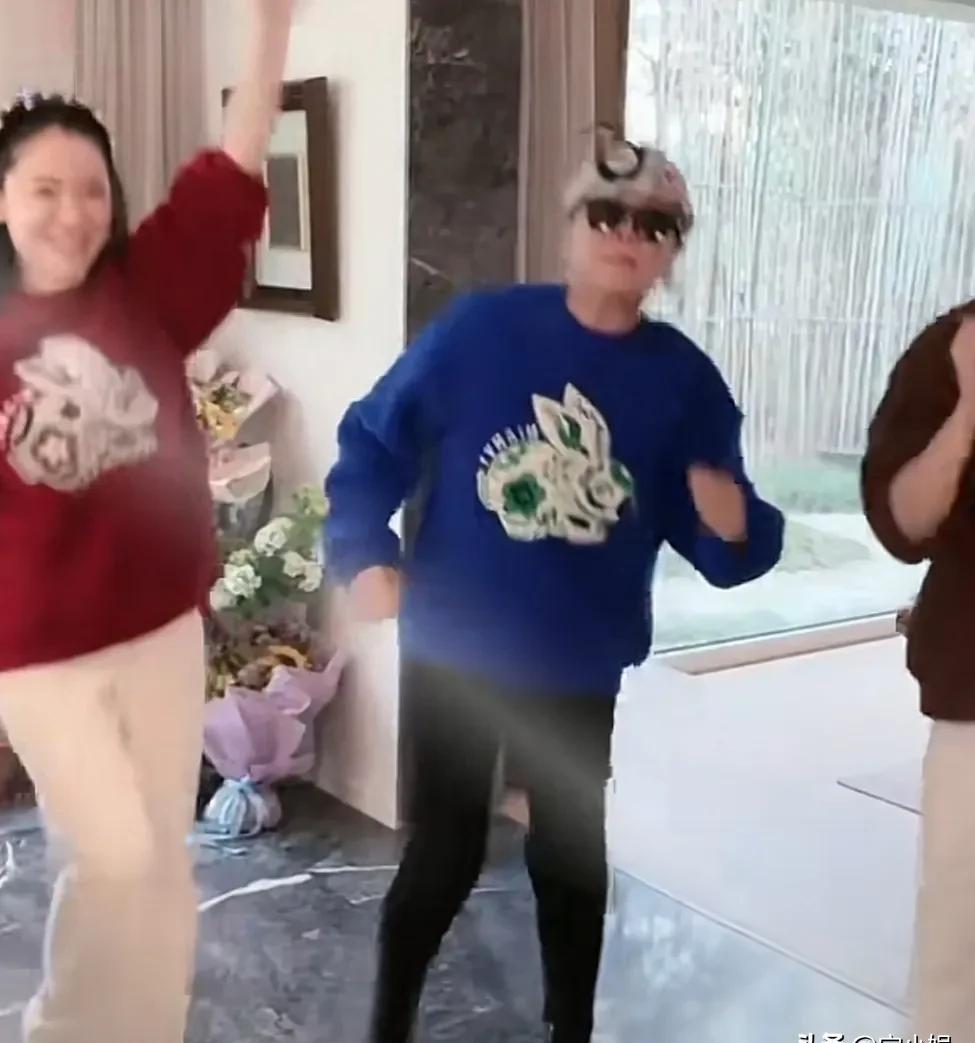 易出评下载：张兰的成功之道，真心、真实与团队精神铸就直播带货传奇