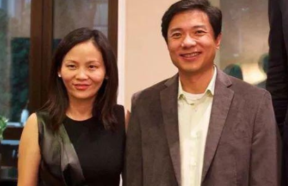 易出评下载安装:李彦宏与马东敏,不被标签束缚的真实爱情故事 易出评下载安装:李彦宏与马东敏,不被标签束缚的真实爱情故事