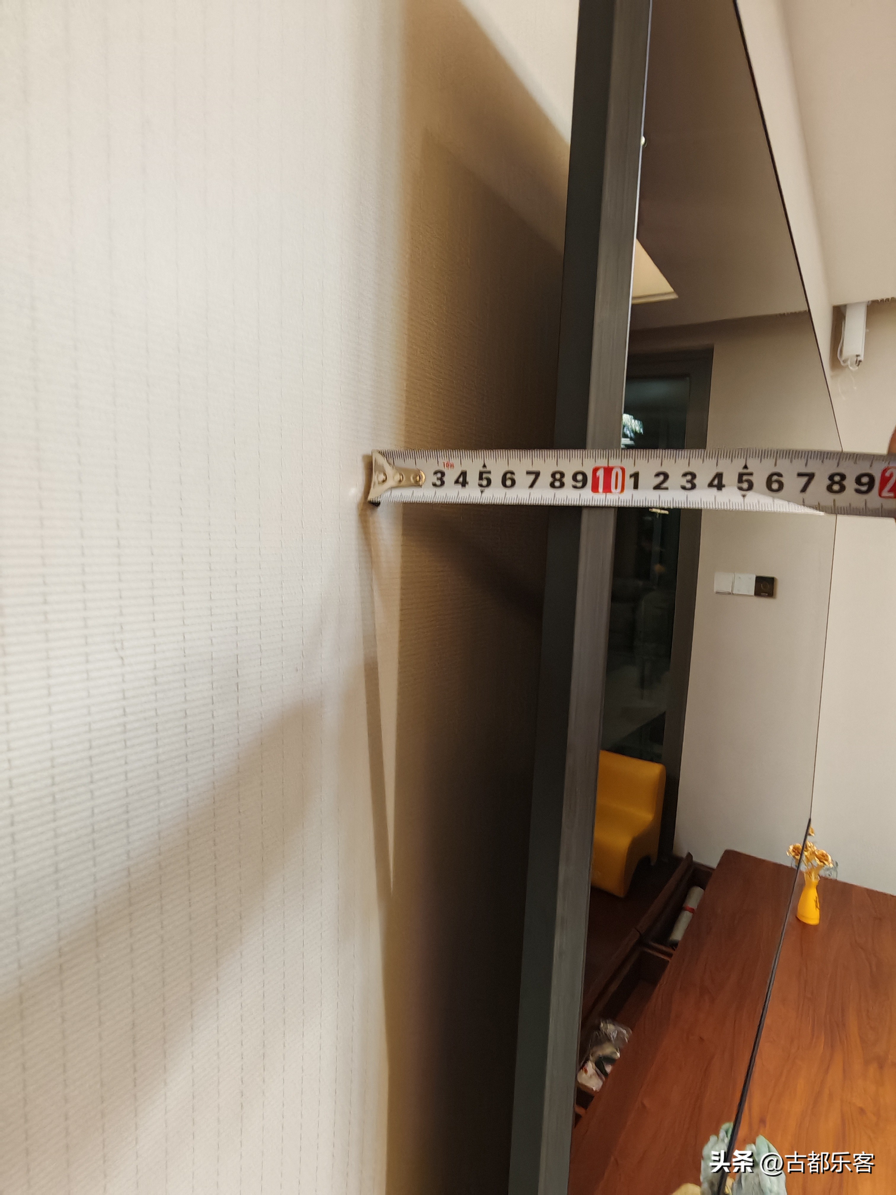 超评助手拼多多：TCL电视虚假宣传引发消费者不满，客服反应冷漠无解！