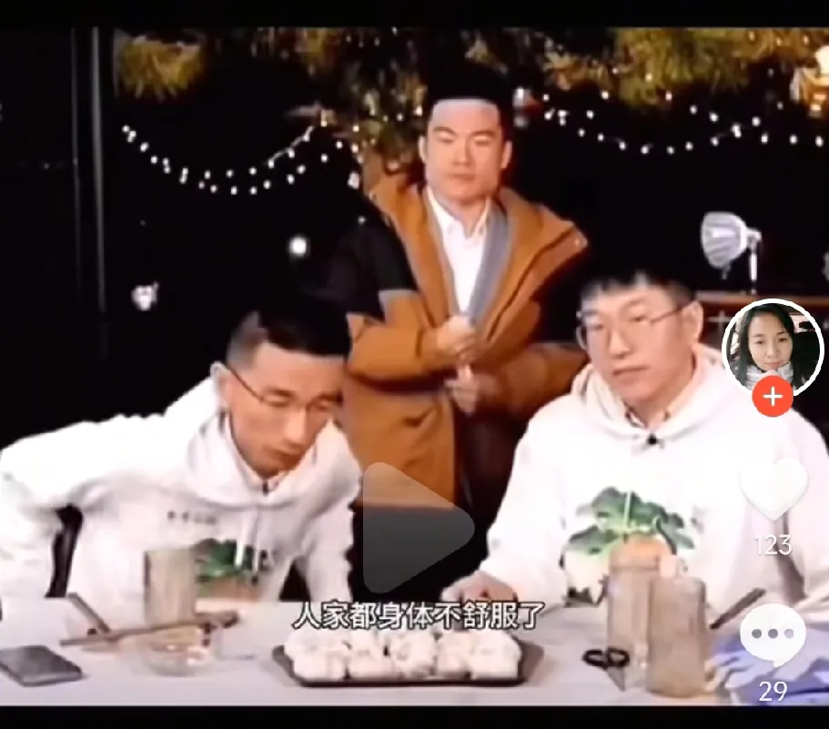 小G助手：董宇辉遭职场霸凌？真相揭秘东方小孙关怀与支持的故事