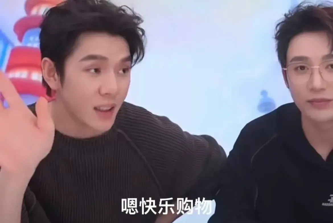 超单助手网站：李佳琦医美发言引热议，理性消费与美容行业的真实风险