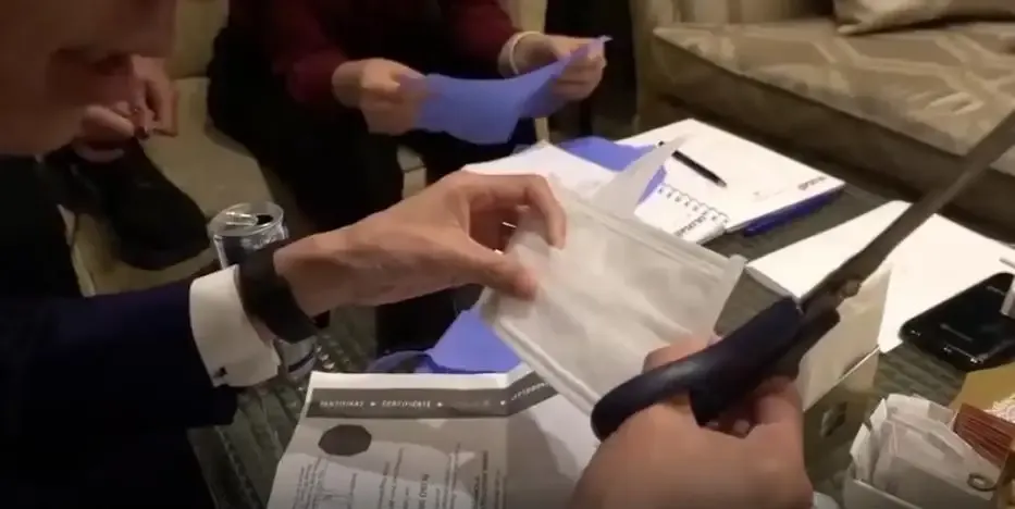 权重大师使用方法：林栋，从亏损到靠口罩生意一年赚60亿的传奇逆袭之路