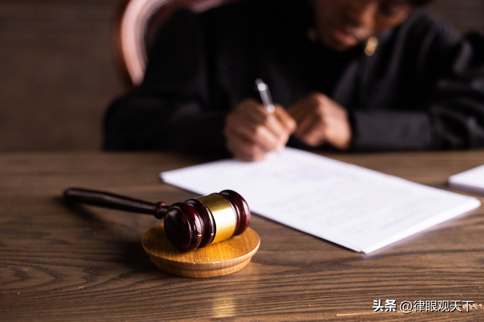 蓝天助手：赢得官司后别忽视“隐藏利息”，教你如何计算债务迟延履行利息
