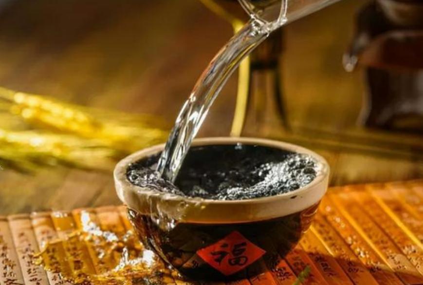 DD助手最新版本：四川老酒全兴大曲的衰落与市场营销的重要性探讨