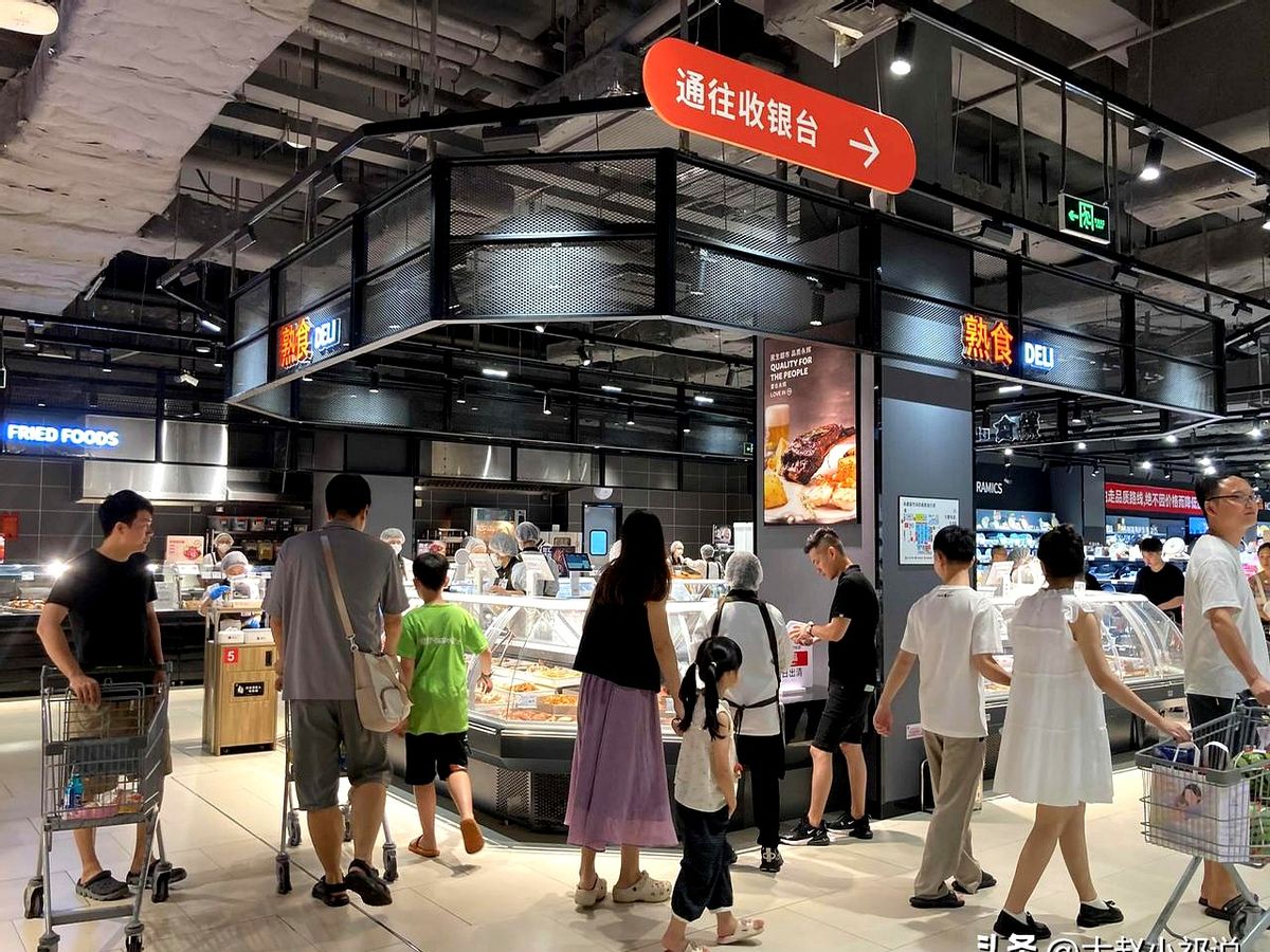 黎明助手：永辉超市调改观察，提升服务体验需重视主动互动