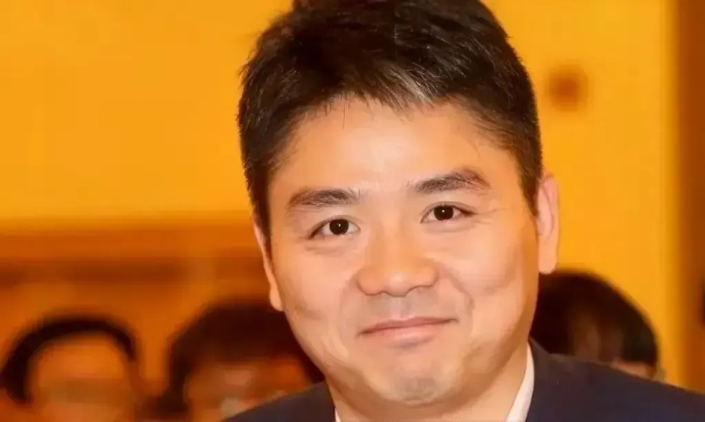 多多权重：京东狂飙突进，刘强东如何颠覆零售，营收突破6577亿！