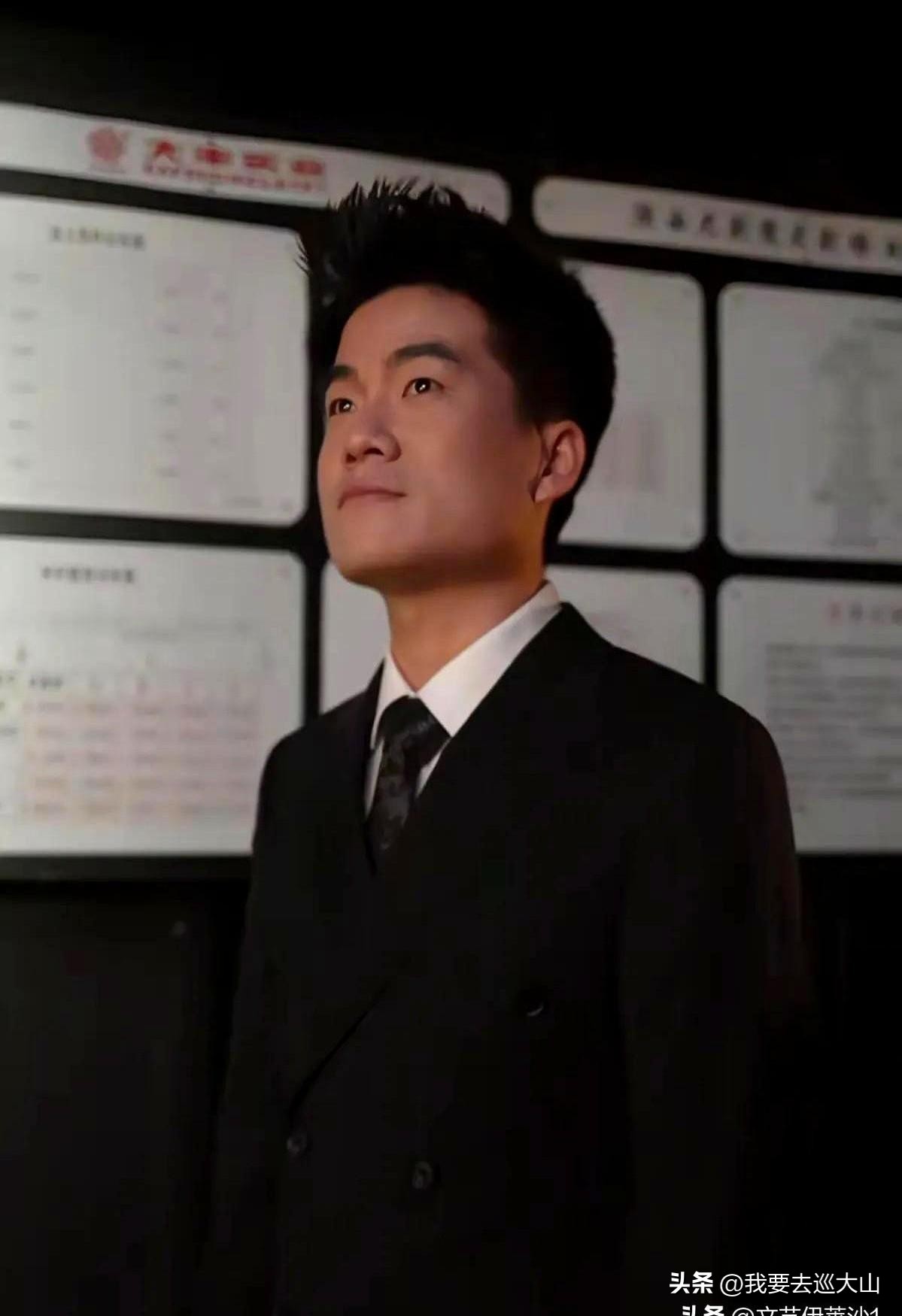 优选助手：深夜直播间的温暖，董宇辉与新东方的奋斗故事