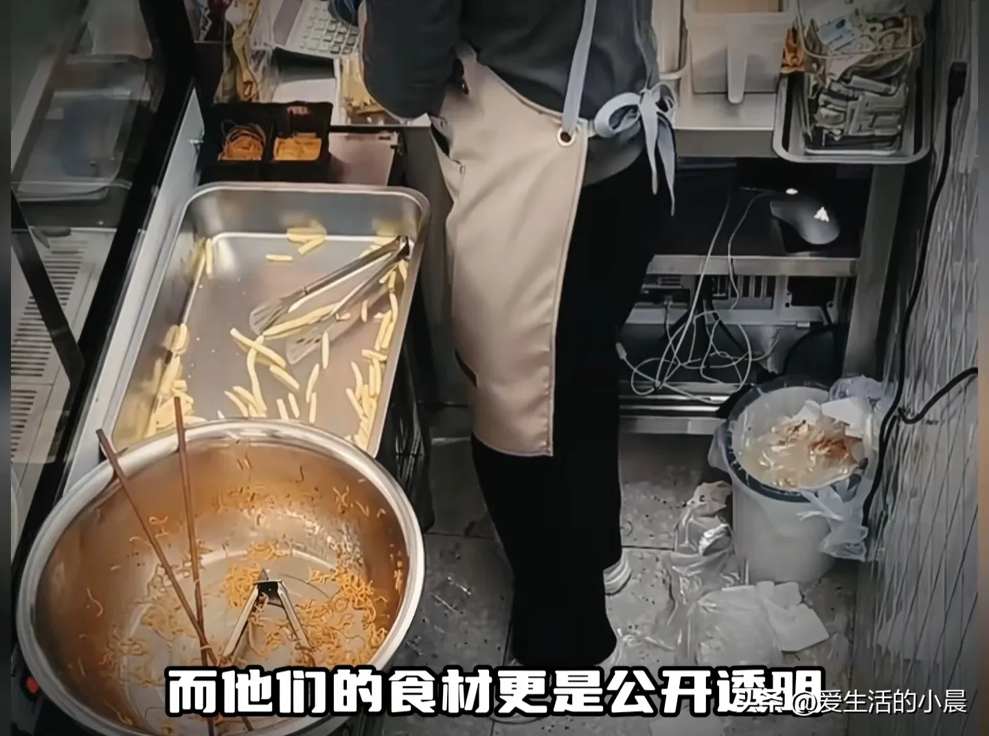 易评助手：肥娟小吃店逃单事件，诚信危机与社会责任的反思