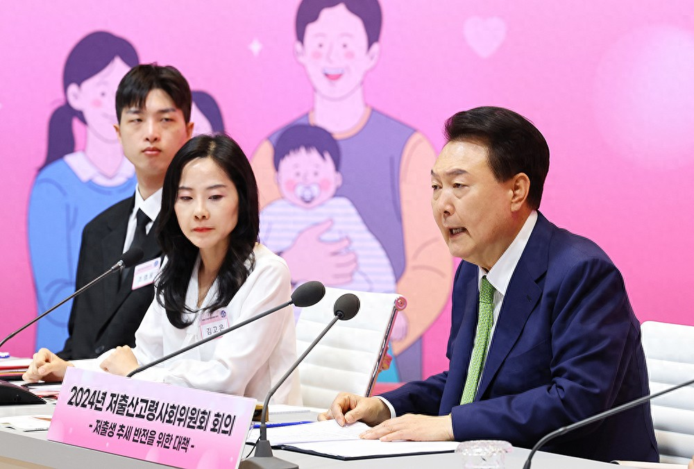 快火助手出评软件：韩国年轻人“润”走的背后，内卷、移民与生育危机的现实剖析