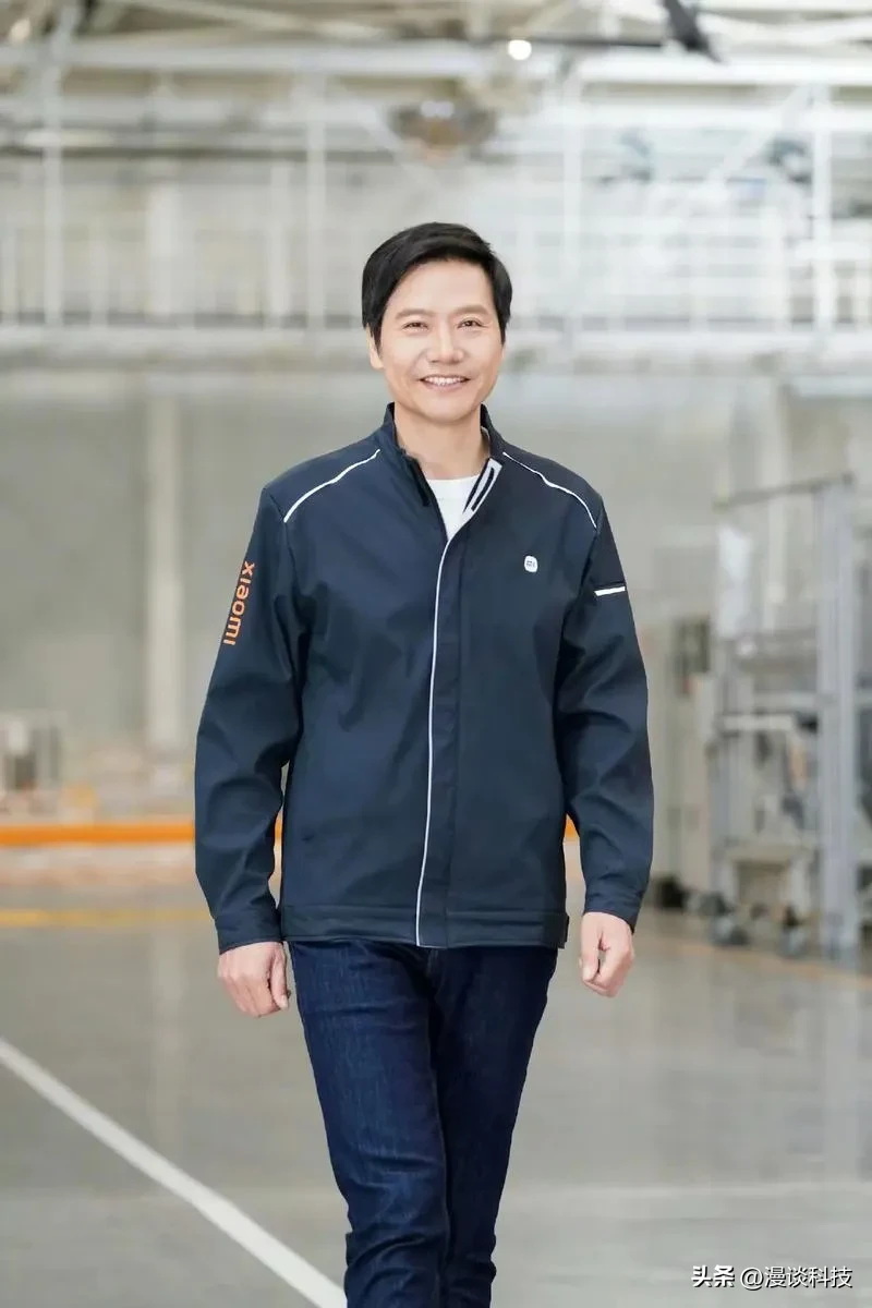 小M助手：雷军与小米，从绝境到成功的手机创新之路