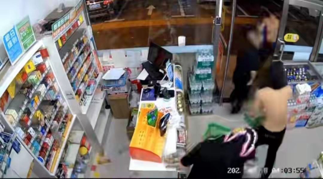 番茄助手使用方法：凌晨4点无人超市被洗劫，警方，天网已锁定四名蒙面盗贼！