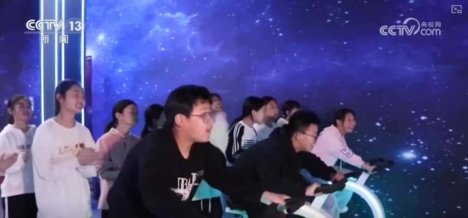 小评评助手软件下载：AI技术赋能文旅产业，重塑历史文化与自然美景的互动体验