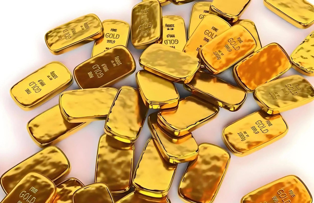 易商助手网站：国际黄金市场震荡，金价跌破3300美元，投资者该如何应对？