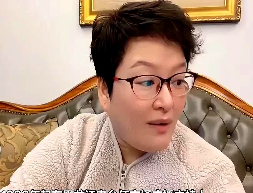 多多开团助手：从广播到短视频，白瑞如何保持“真”的主持风格与粉丝粘性