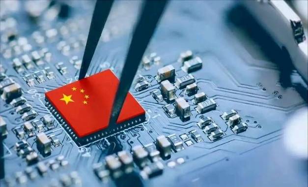 51助手官网：中国购光刻机背后的深层科技布局与半导体产业战略分析