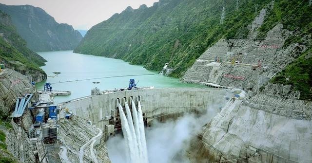 易评助手拼多多：中国藏区17年巨型水电工程，一滴水发电19遍的绿色奇迹