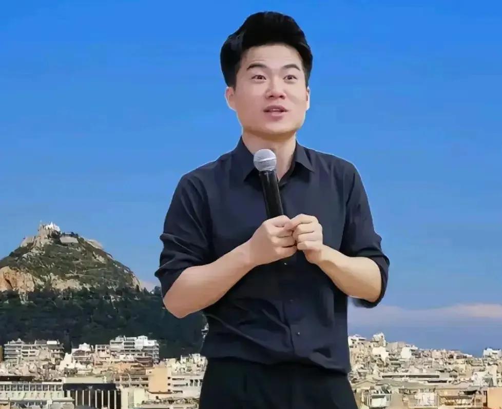 多多留评官网：董宇辉的奋斗故事，从农村少年到网络红人，面对批评仍坚持梦想