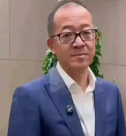 权重大师：董宇辉新家聚会，易中天与俞敏洪分享创业和梦想的温馨时刻