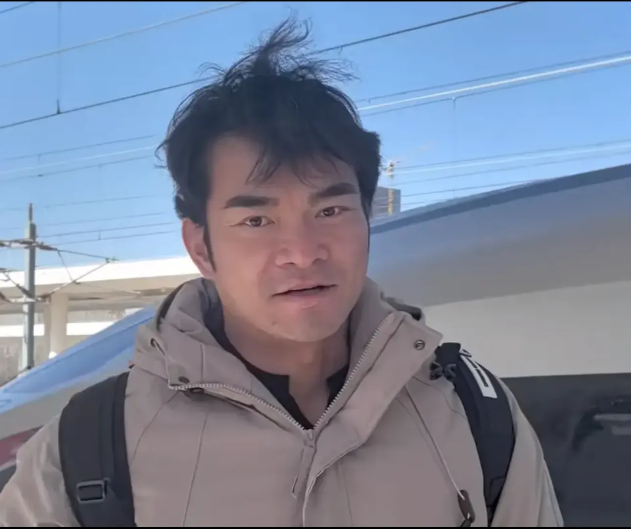 超单助手软件官网：李维刚逆袭，从“假牛肉卷”风波看网红的责任与诚信