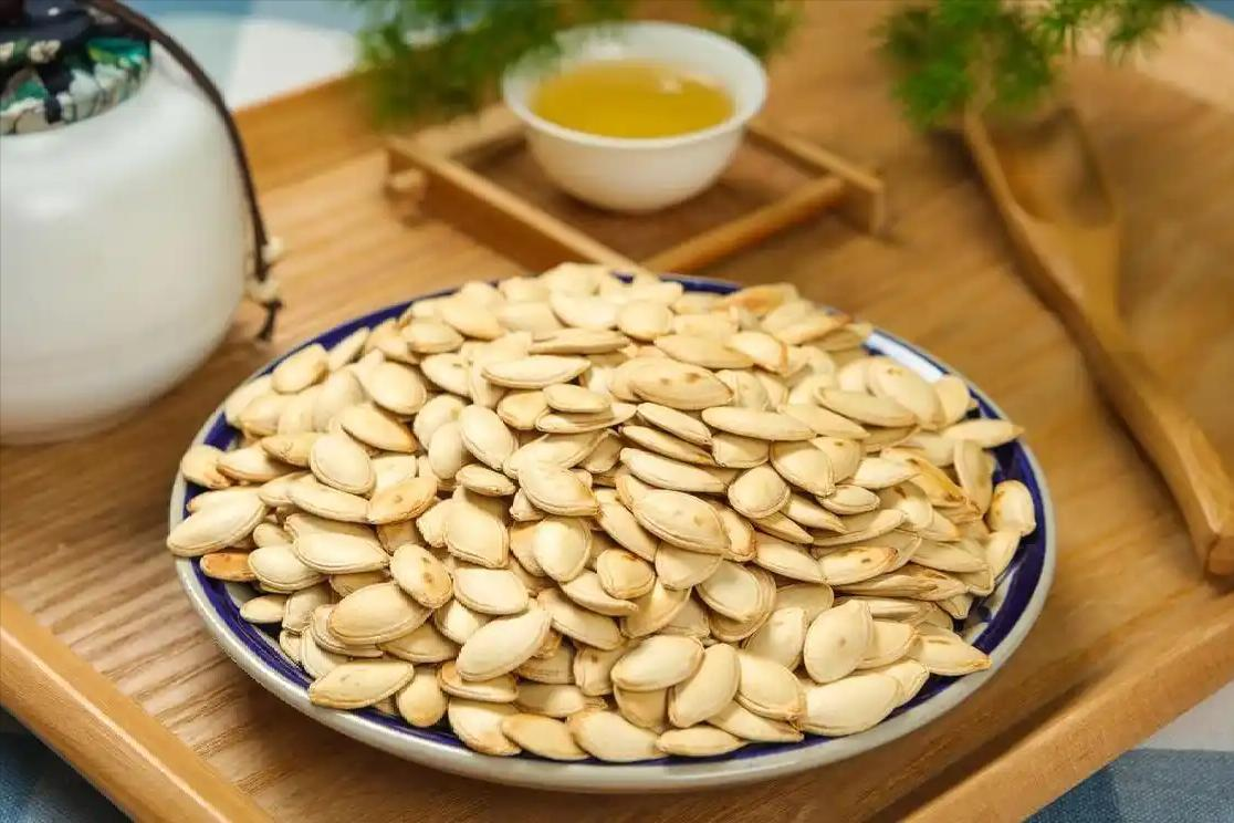 黎明助手：冬季常吃南瓜子，提升免疫力、改善情绪的五大健康好处