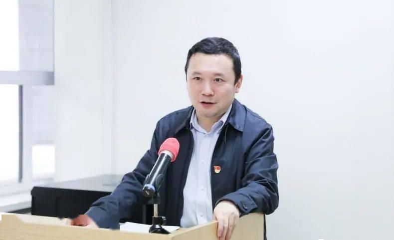 夕夕助手官网：北京大学副校长任羽中的辉煌与堕落，从学霸到“严重违纪”真相探讨