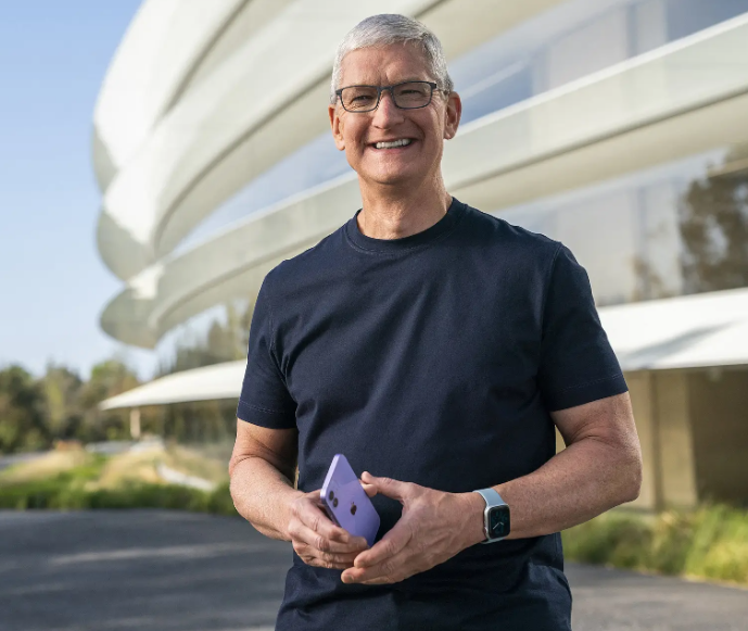 小Z助手：苹果CEO库克揭秘，为何中国制造是不可替代的精密工程基地